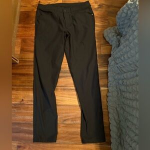 Lululemon Black ABC / Commission Pants Men’s 32 Stretch Work Travel